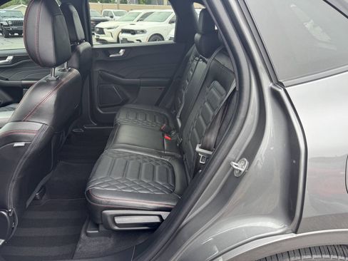 Used 2023 Ford Escape ST-Line Elite w/ Premium Technology Package AWD/4WD image 8