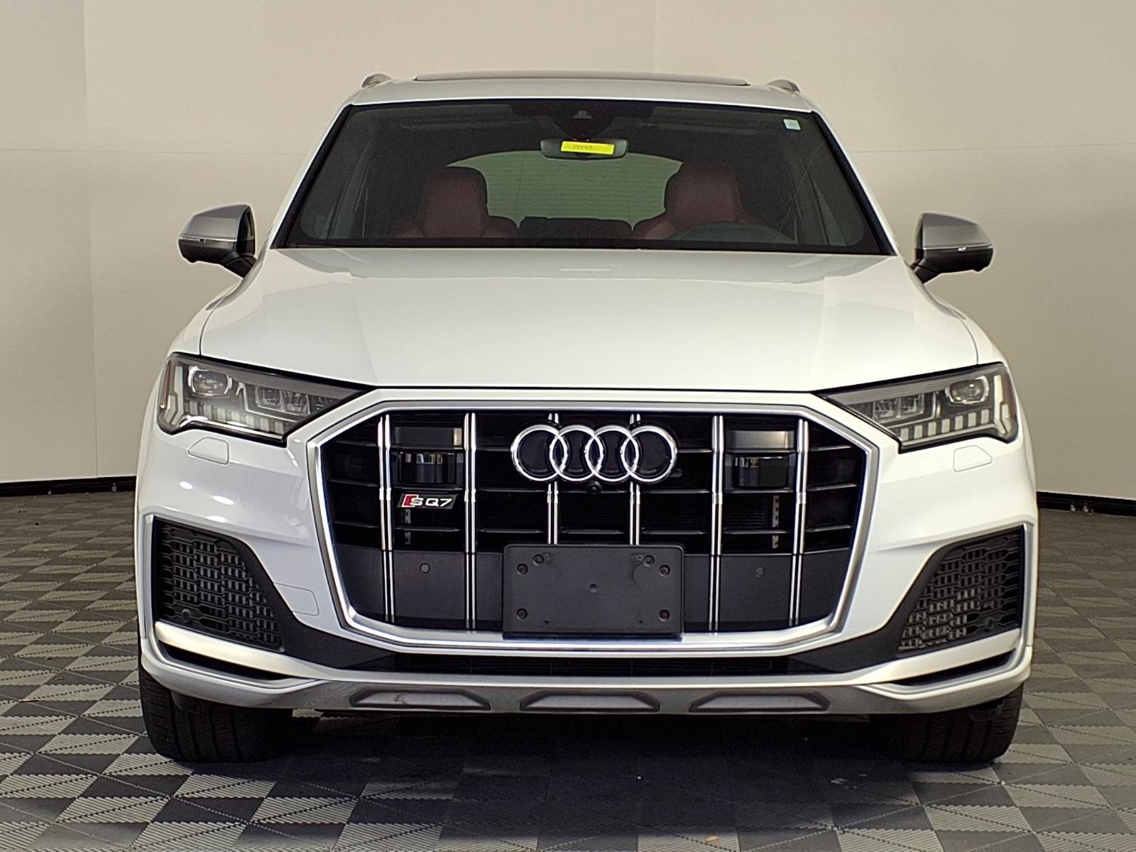 Used 2021 Audi SQ7 Premium Plus w/ Driver Assistance Package AWD/4WD image 2
