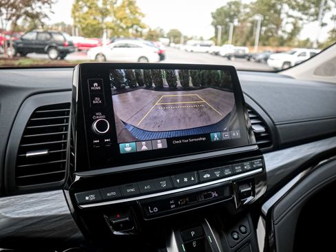 Used 2026 Honda Odyssey Elite image 24