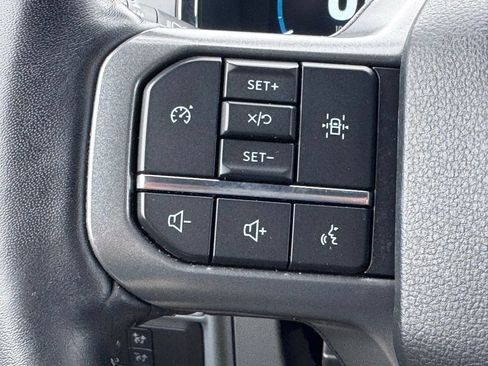 Used 2022 Ford F150 Lariat AWD/4WD image 10