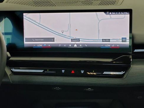 Certified 2025 BMW 530i image 39