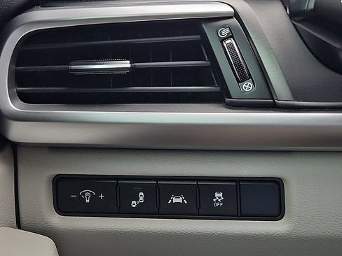 Used 2020 Kia Telluride S FWD image 24