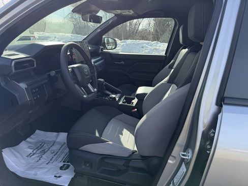 Used 2024 Toyota Tacoma TRD Off-Road image 12