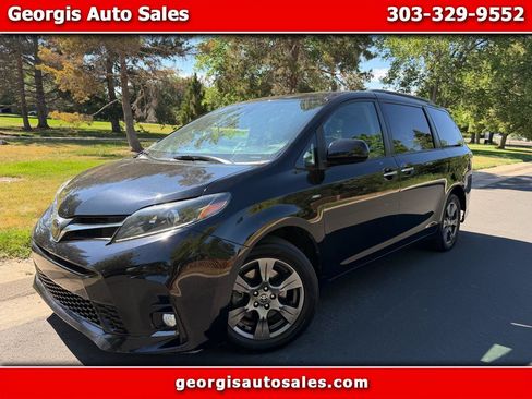 Used 2020 Toyota Sienna SE AWD/4WD image 1