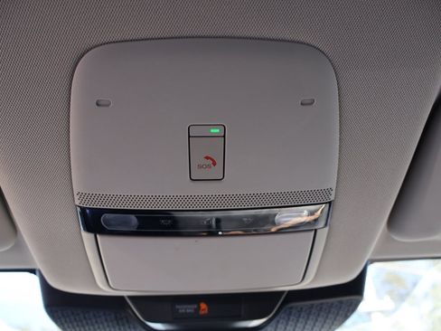 Used 2023 Nissan Ariya AWD image 53