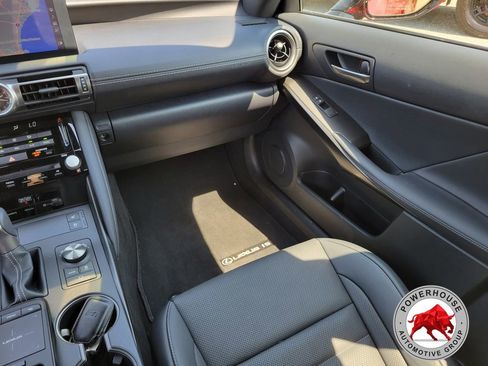 Used 2022 Lexus IS 350 F Sport RWD image 19