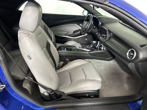 Used 2021 Chevrolet Camaro LT w/ RS Package image 28