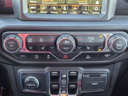 Used 2023 Jeep Wrangler Altitude image 19