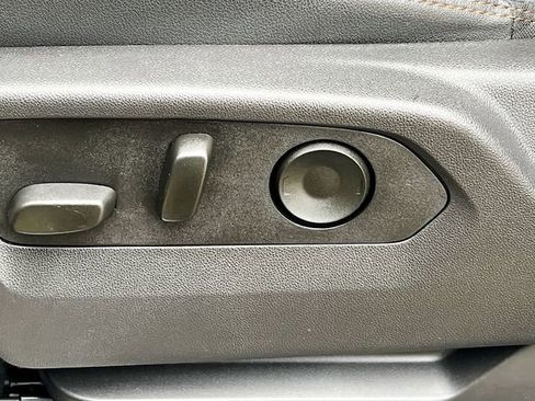 Used 2025 GMC Sierra 1500 AT4 w/ AT4 Premium Package image 12