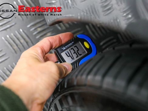 Used 2023 Nissan Maxima SV w/ Floor Mat Group image 27