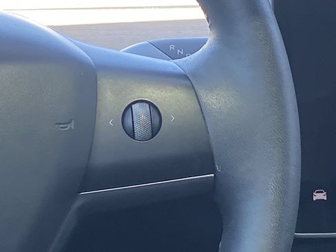Used 2023 Tesla Model 3 Standard Range RWD image 27