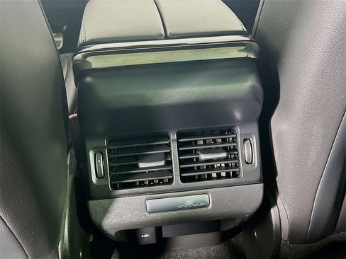 Used 2022 Land Rover Range Rover Evoque R-Dynamic SE image 27