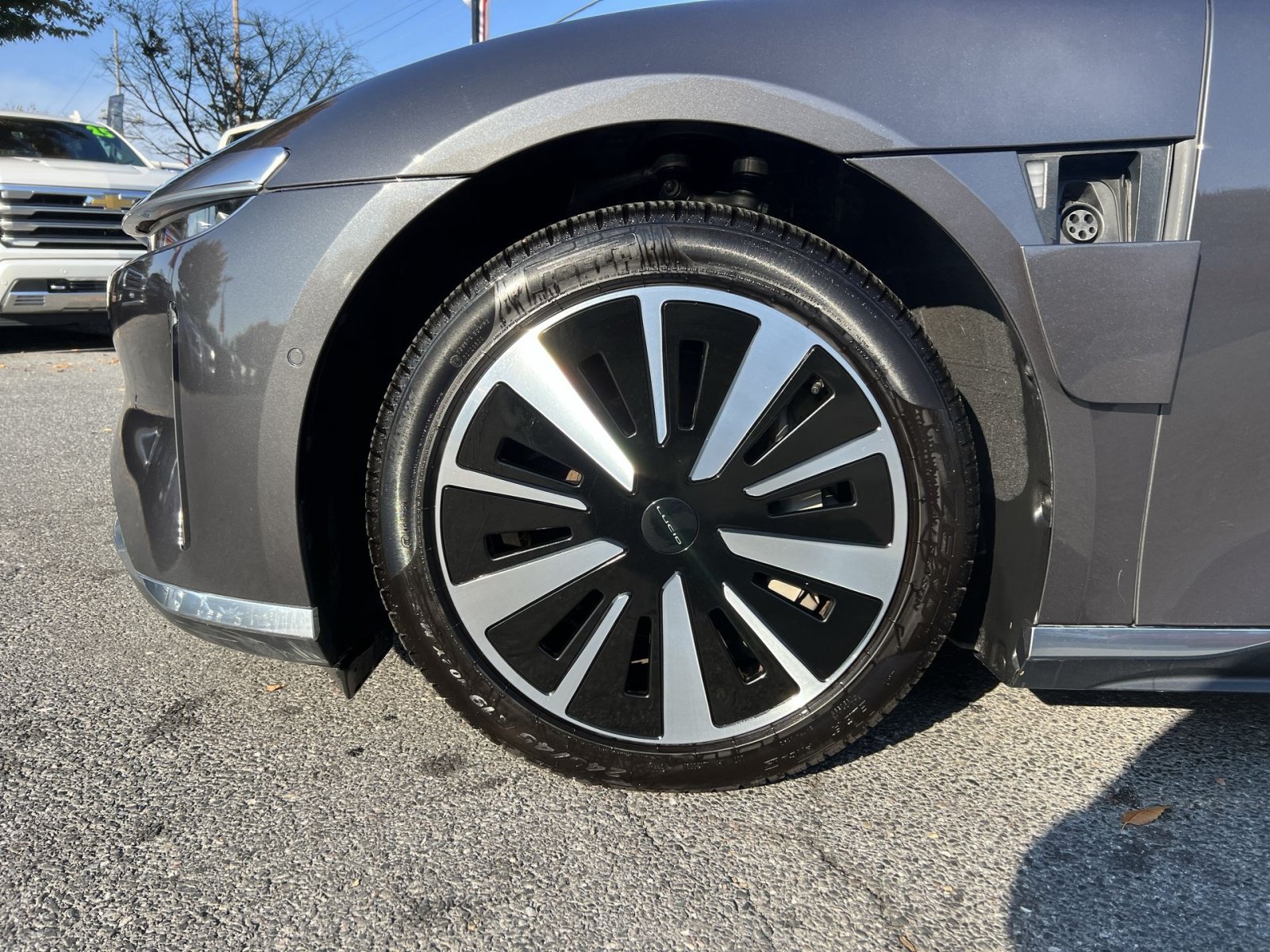 Used 2025 Lucid Air Touring AWD/4WD image 12