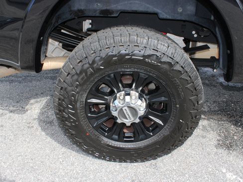 Used 2022 Ford F250 Lariat w/ Tremor Off-Road Package AWD/4WD image 14