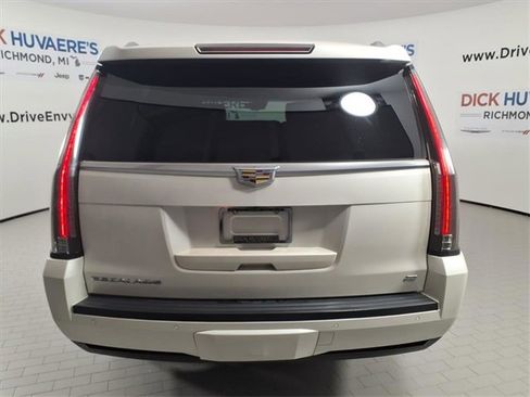 Used 2015 Cadillac Escalade ESV Platinum image 5