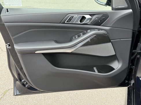 New 2026 BMW X5 M60i image 18