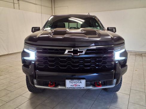 Used 2022 Chevrolet Silverado 1500 ZR2 w/ Technology Package image 2