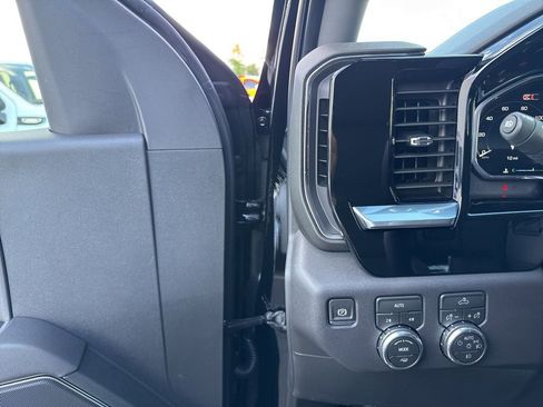 New 2026 GMC Sierra 1500 Elevation image 15