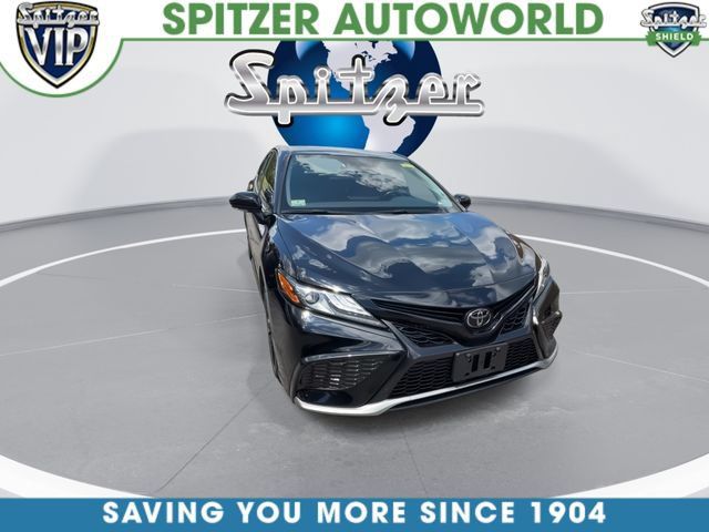 Used 2023 Toyota Camry XSE FWD image 2