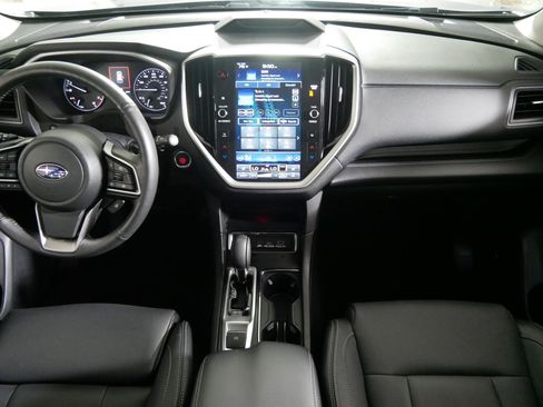 Used 2023 Subaru Ascent Limited w/ Technology Package AWD/4WD image 10