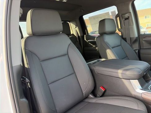 New 2026 GMC Sierra 1500 SLT w/ SLT Convenience Package image 50