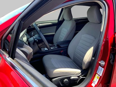 Used 2020 Ford Fusion S FWD image 8