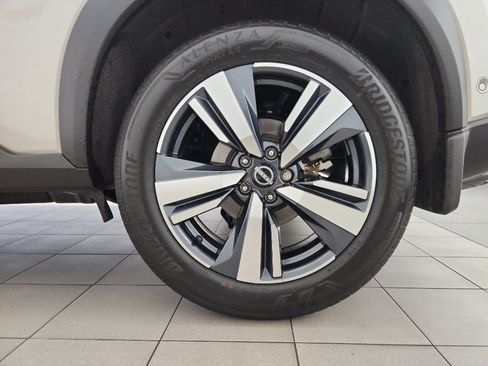 Used 2023 Nissan Rogue Platinum w/ Platinum Premium Package FWD image 37