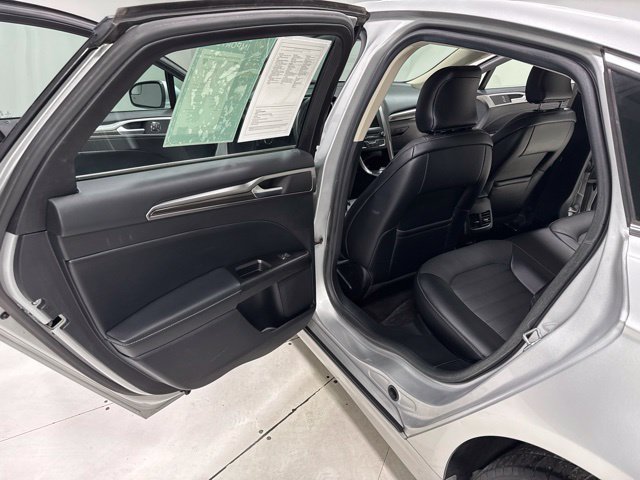Used 2018 Ford Fusion Energi SE FWD image 21
