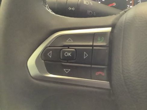 Certified 2025 Jeep Compass Latitude w/ Convenience Group AWD/4WD image 24
