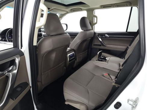 Used 2023 Lexus GX 460 Premium w/ Premium Package image 32