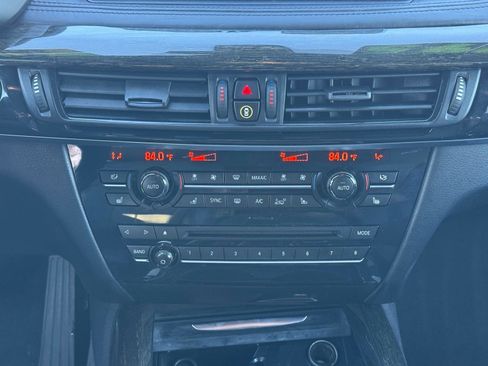 Used 2017 BMW X5 xDrive50i image 14