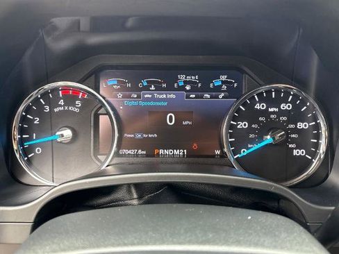 Used 2019 Ford F250 Lariat w/ Chrome Package image 21