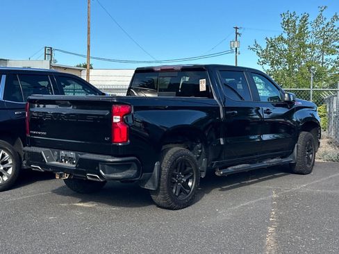 Used 2021 Chevrolet Silverado 1500 LT Trail Boss w/ Convenience Package II AWD/4WD image 3