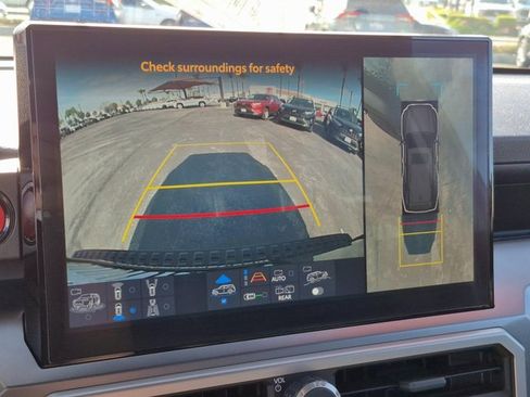 Used 2025 Toyota 4Runner TRD Off-Road Premium image 14