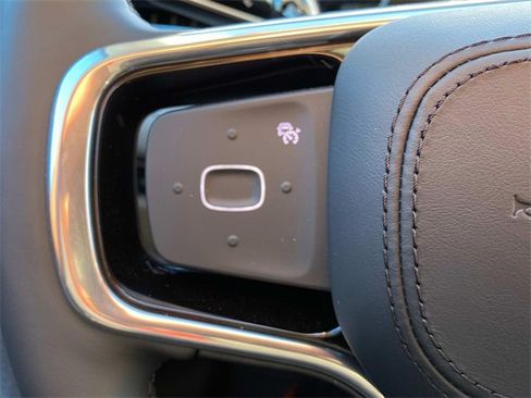 New 2026 Lincoln Nautilus Premier image 16