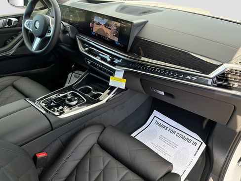 New 2026 BMW X7 xDrive40i w/ Executive Package image 15