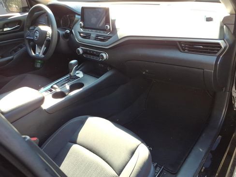 Used 2020 Nissan Altima 2.5 S AWD/4WD image 7