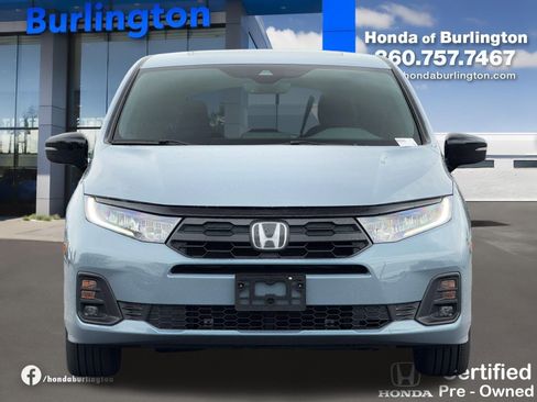 Used 2025 Honda Odyssey Sport-L image 11