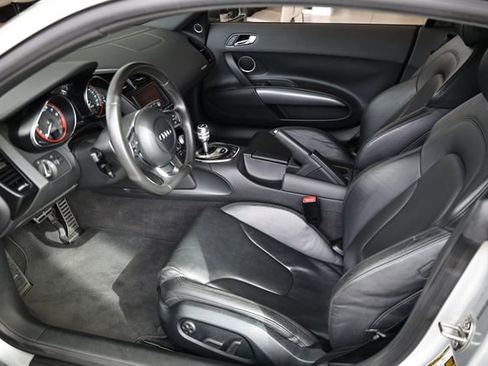 Used 2011 Audi R8 V10 AWD/4WD image 25