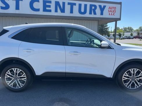 Used 2022 Ford Escape SEL AWD/4WD image 14