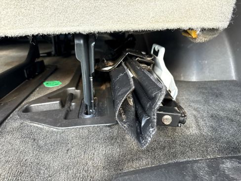 Used 2019 Chevrolet Express 3500 LT w/ LT Preferred Equipment Group image 16