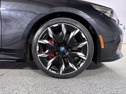 Used 2024 BMW i5 M60 w/ Premium Package AWD/4WD image 5