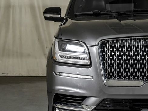 Used 2021 Lincoln Navigator L Reserve w/ Luxury Package AWD/4WD image 39