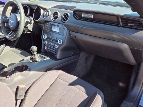 Used 2019 Ford Mustang Coupe image 16