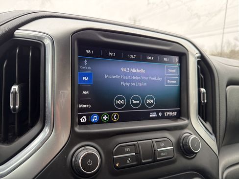 Used 2020 Chevrolet Silverado 1500 LT w/ All-Star Edition image 19