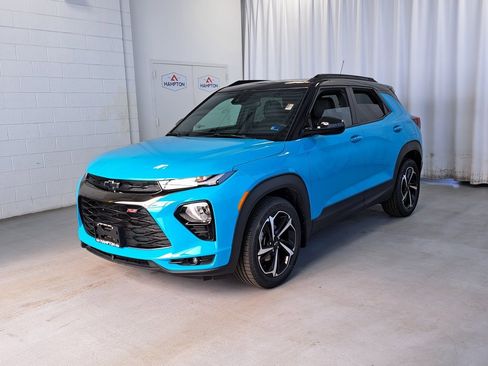 Used 2022 Chevrolet TrailBlazer RS image 2