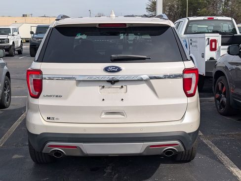 Used 2017 Ford Explorer Limited w/ Equipment Group 301A image 6