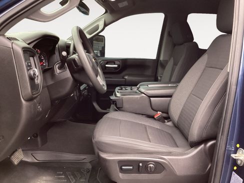 Used 2022 Chevrolet Silverado 2500 Custom w/ Gooseneck/5TH Wheel Package image 27