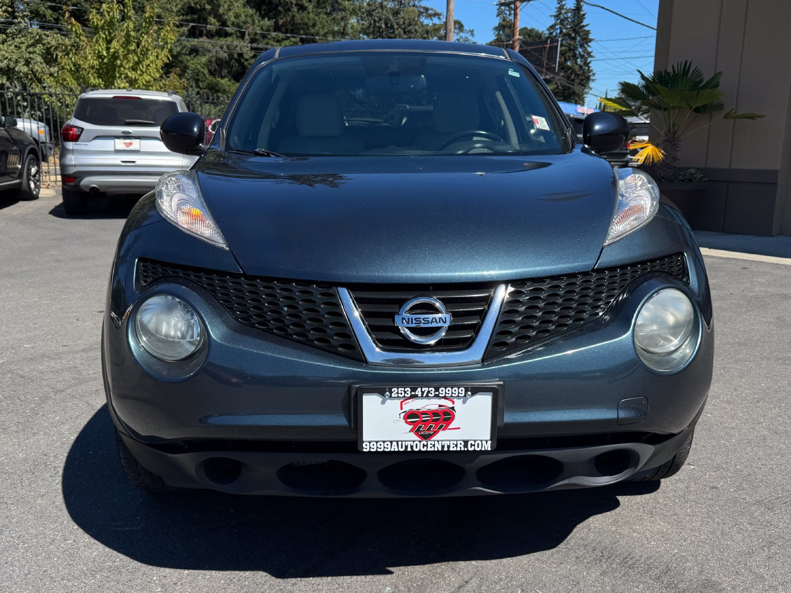 Used 2013 Nissan Juke SV w/ Midnight Edition FWD image 2