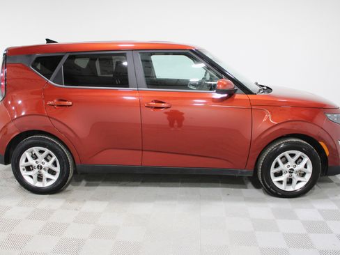 Used 2024 Kia Soul LX w/ Option Group 015 image 26